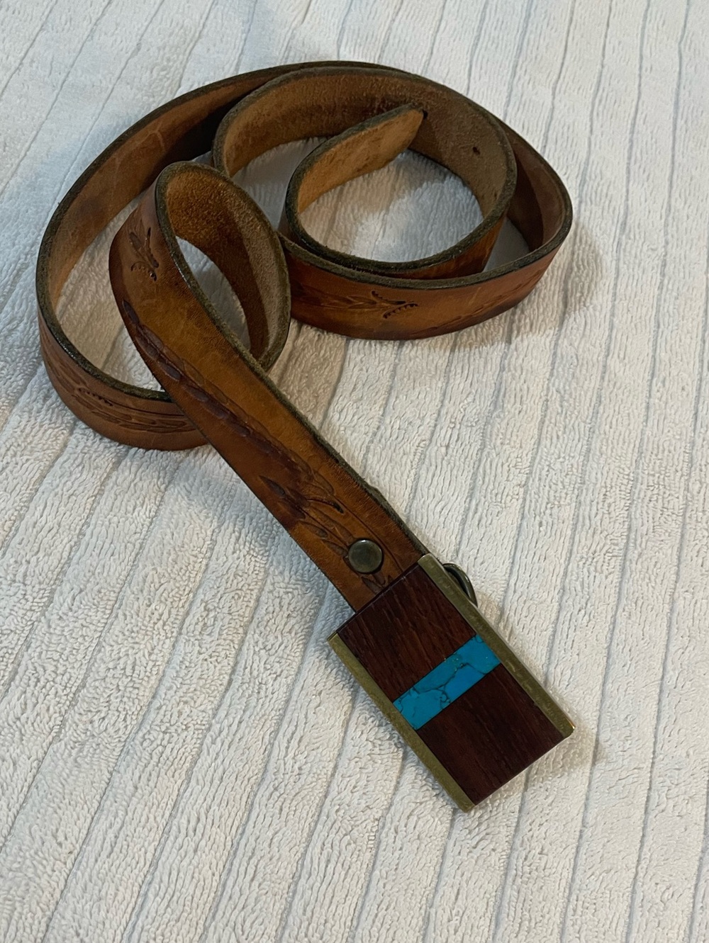 Vintage tooled leather belt w/Navajo Artisan Rosewood & Turquoise buckle -40